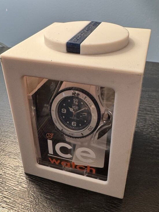 Ice Watch Swarovski Elements Blue Dial White Band Unisex 101978 Original Box main image 6